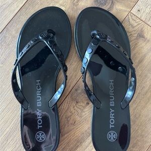 Tory Burch Black Sandals with Patent Finish